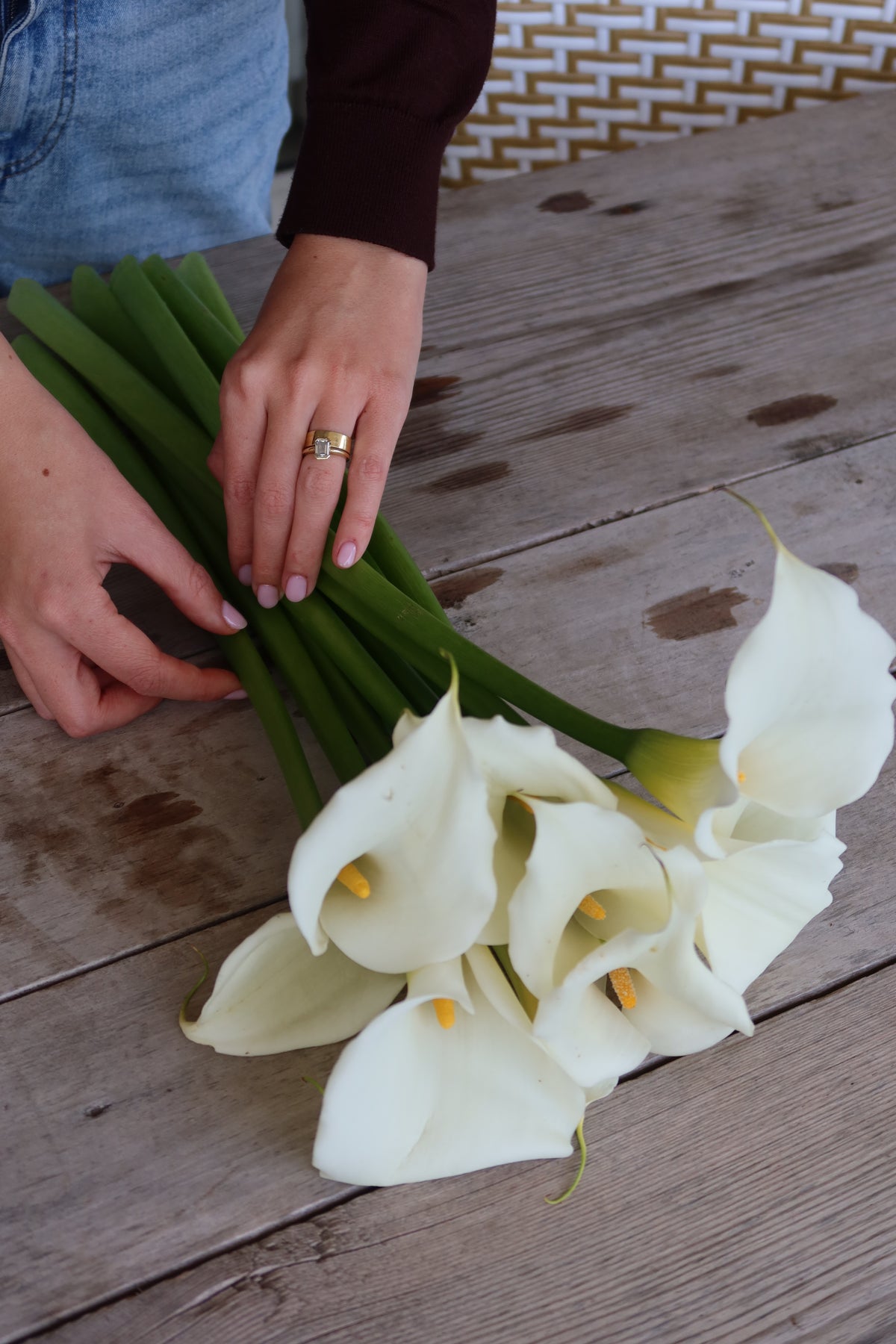 Limited Seasonal Box: White Calla Lilies
